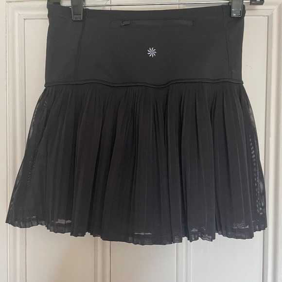 Athleta XXS Black Game Mesh Skort 13.5" (measures 14.5" top to bottom of mesh) - Picture 5 of 13